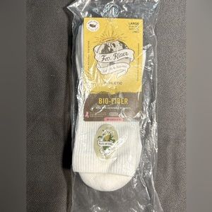 Fox River Women's Large 1 Pr New White Crew Socks Fits Women Shoe Size 9-12 USA